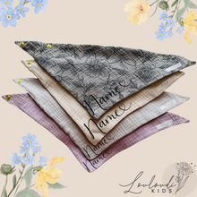Laden Sie das Bild in den Galerie-Viewer, 4er Set Baby Musselin Dreieckstücher Louloudi
