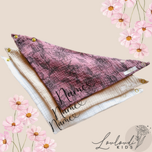 Laden Sie das Bild in den Galerie-Viewer, 3er Set Musselin Dreieckstücher Louloudi II