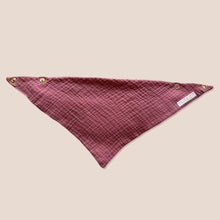 Laden Sie das Bild in den Galerie-Viewer, Set 4 Stück personalisierbar Musselin Baby und Kleinkind Halstücher Dreieckstücher Spucktücher Bio Baumwolle Lätzchen Gaze Geschenk Kinder Musselintuch Musselintücher Dreieckstuch Blumen Blüten Mädchen Rosa Beige Halstuch Louloudi KIDS