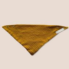 Laden Sie das Bild in den Galerie-Viewer, Set 4 Stück personalisierbar Musselin Baby und Kleinkind Halstücher Dreieckstücher Spucktücher Bio Baumwolle Lätzchen Gaze Geschenk Kinder Musselintuch Musselintücher Dreieckstuch Blumen Blüten Beige Halstuch Louloudi KIDS