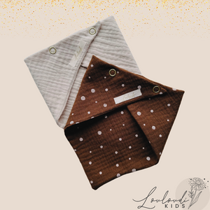 Set 2 Stück personalisierbar Musselin Baby und Kleinkind Halstücher Dreieckstücher Spucktücher Bio Baumwolle Lätzchen Gaze Geschenk Kinder Musselintuch Musselintücher Dreieckstuch mit Punkten Pünktchen gepunktet Polka Dot Beige Halstuch Louloudi KIDS
